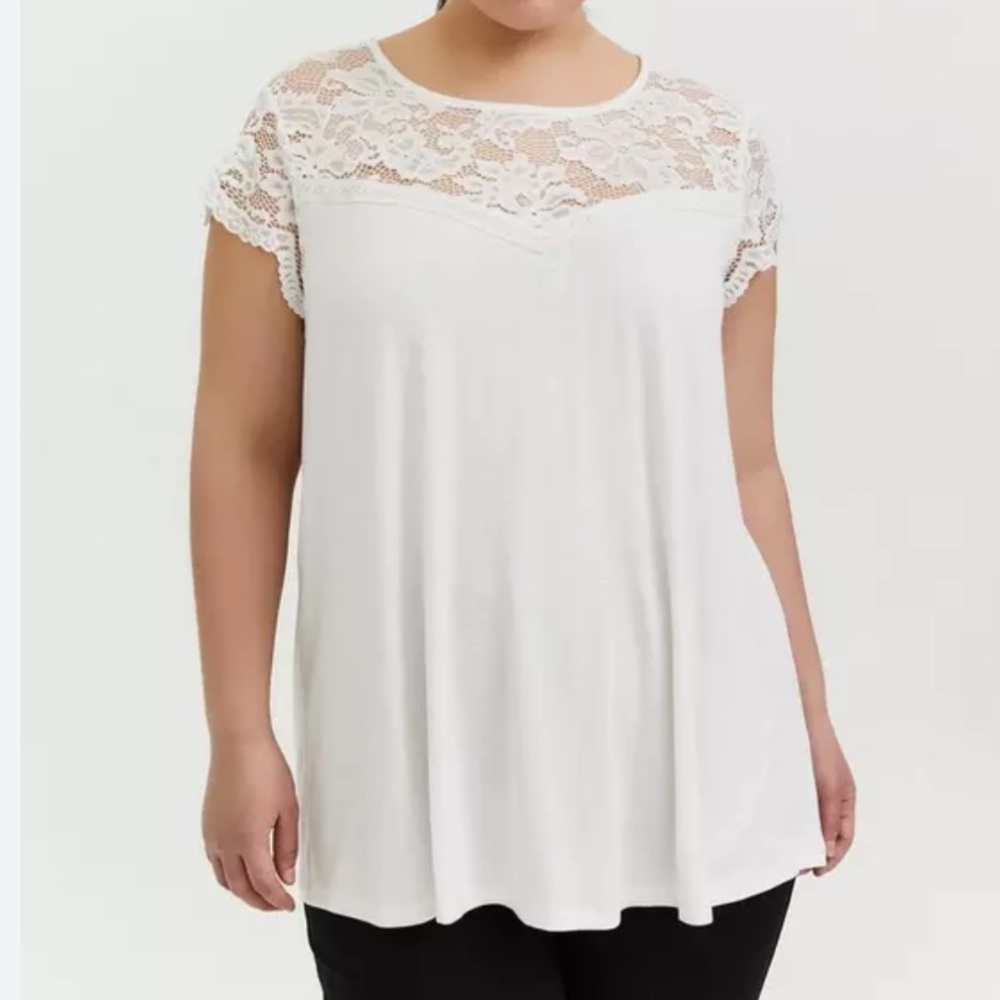 NWT Torrid White Lace Blouse 3X Plus Size Super Soft Crew Neck Feminine Flowy